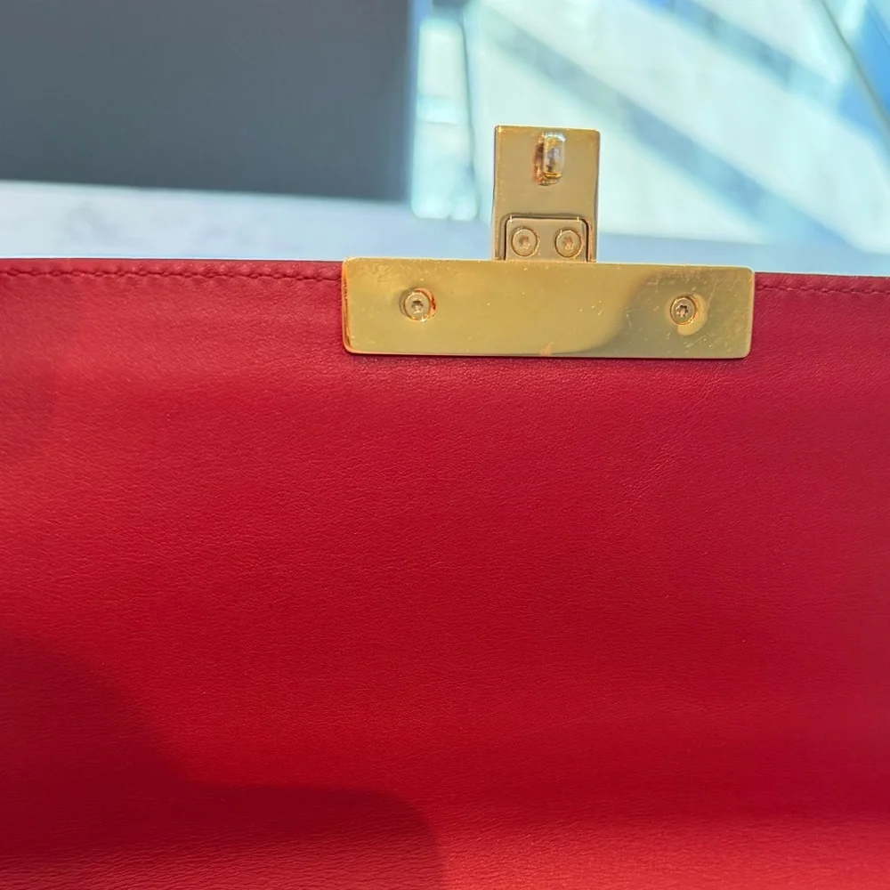 Gucci Padlock Leather Elegant Shoulder or Crossbody Bag
